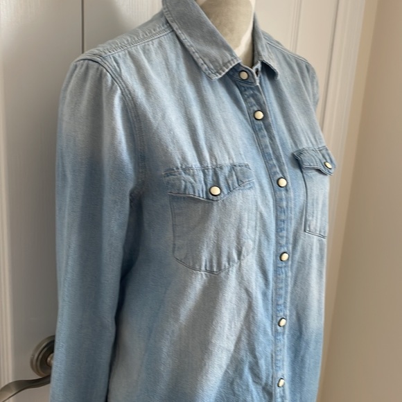 Harlow Light Denim Long Sleeve Shirt - Fits Small - Picture 2 of 9